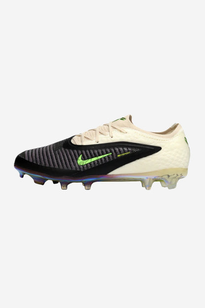 Phantom 6 Elite FG “Balck Mamba”