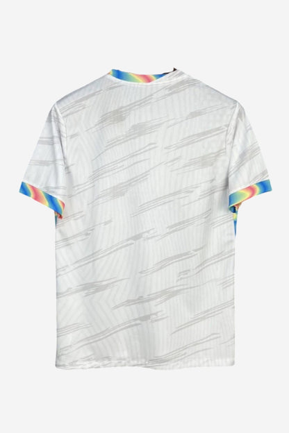 Barcelona White Chrome Kit