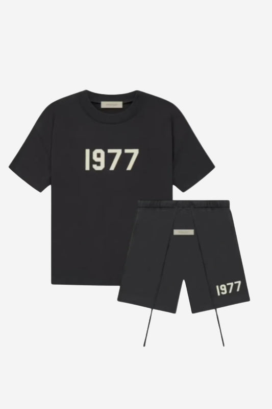 1977 Short Set