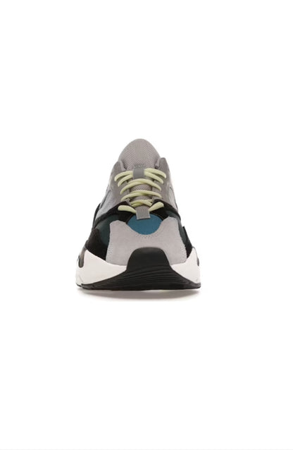 700 Trainers