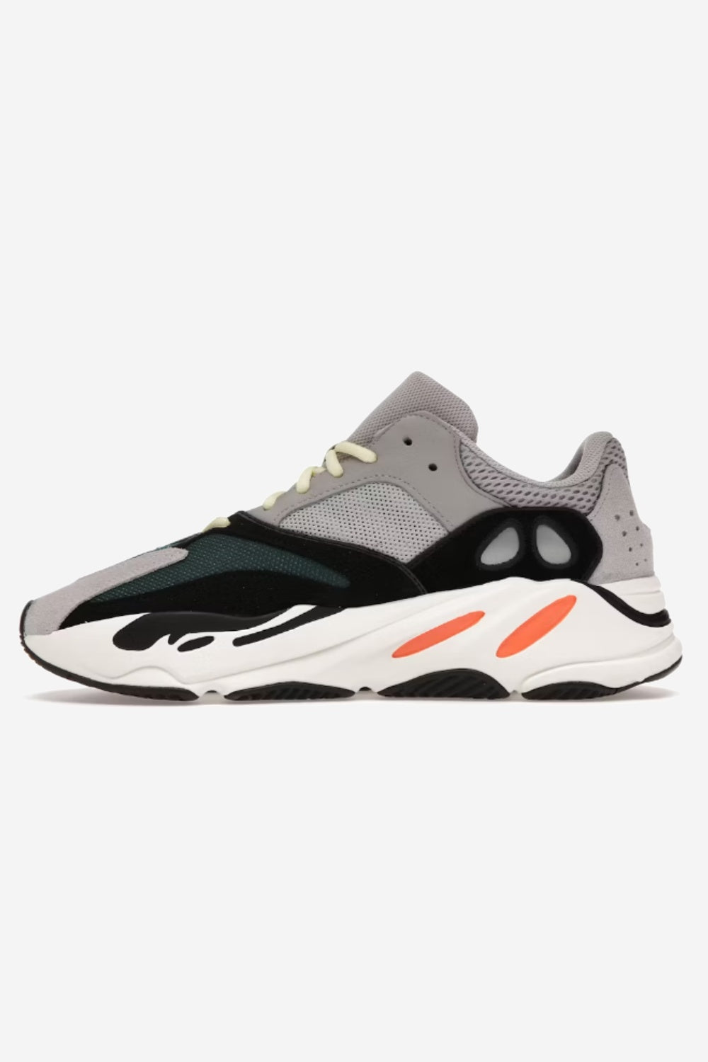 700 Trainers