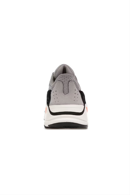 700 Trainers