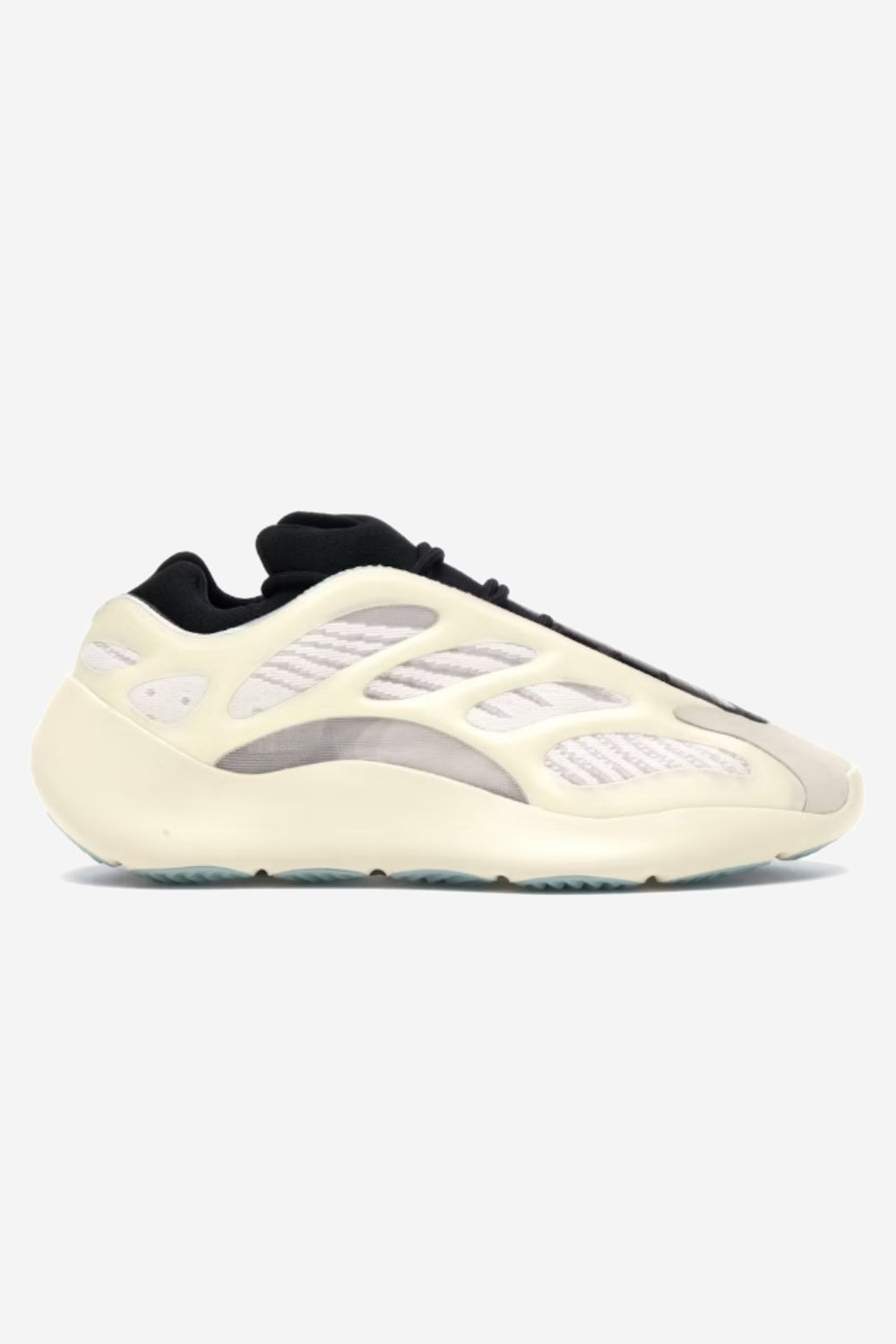 700 V3 Trainers