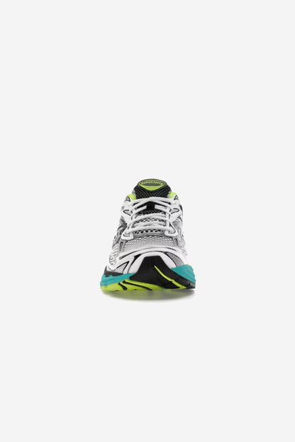Omni 9 Sneakers