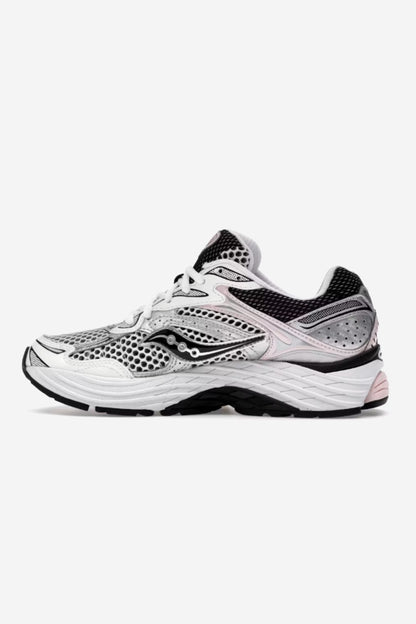 Omni 9 Sneakers