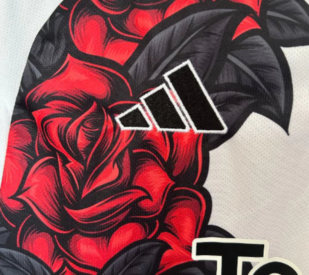 Manchester United The Rose Garden